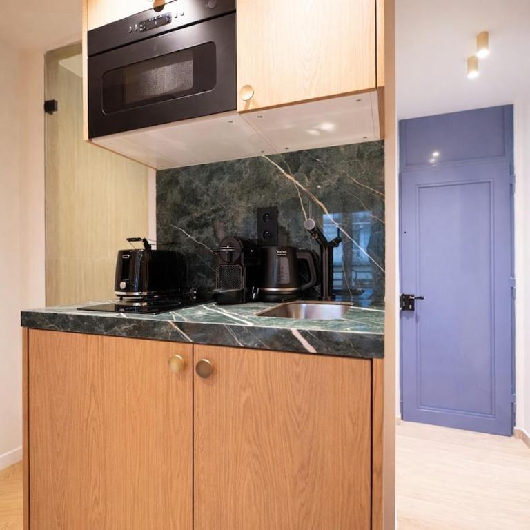Stylish Studio Steps from Opéra - Studio Lit Queen-Size - 3