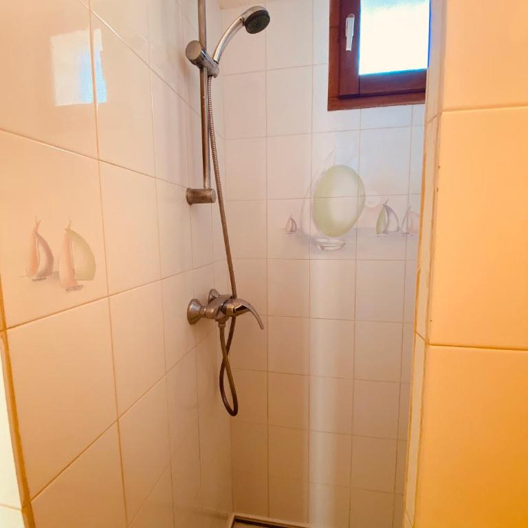 JF IMMO-Villa de vacances climatisee avec terrasse et parking - Maison 2 Chambres - 11