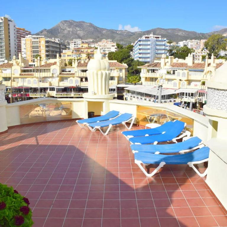 Cozy corner 2 bed apartment Island Puerto Marina - Apartamento - 34