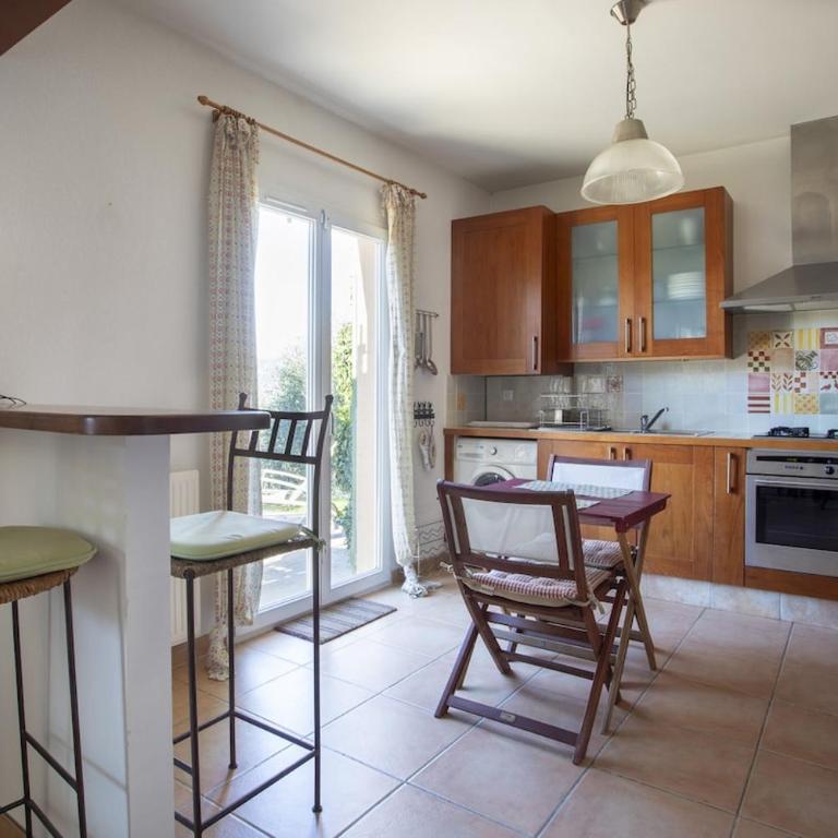 Beautiful family home with swimming pool and parking - Villa 2 Chambres - 19
