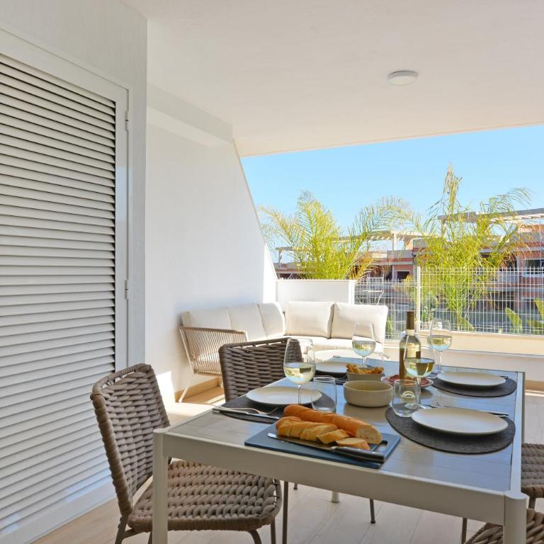 Sunny Hills Apartment by NRAS - Apartamento de 2 dormitorios con vistas a la piscina - 18