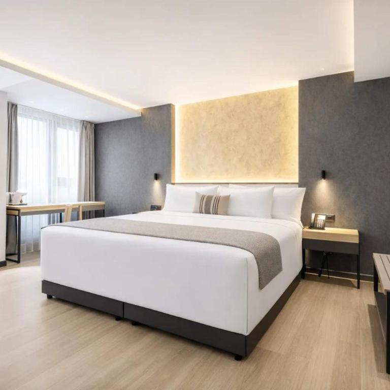 Hotel Catedral - King Suite - 9