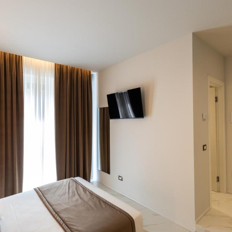 Michelangelo Central Suites - Camera Deluxe - 8