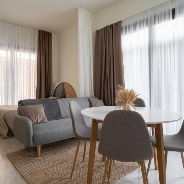 PepeFlats - New Suite de lujo Mediterraneo - EG2 - One-Bedroom Apartment - 1