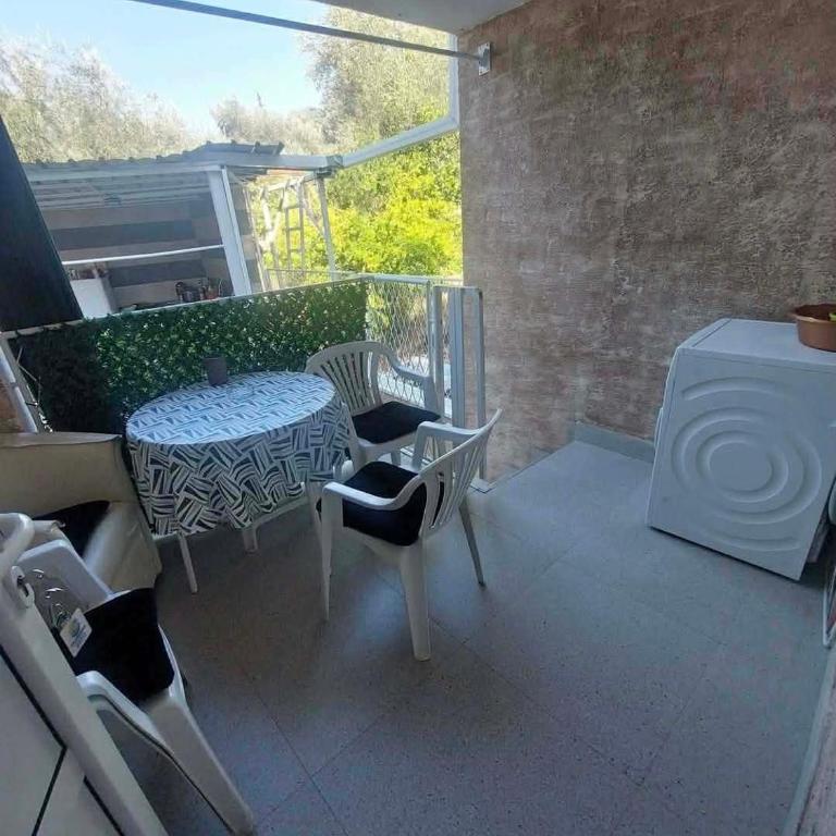 TON Apartmani - Two-Bedroom Apartment with Terrace - 3
