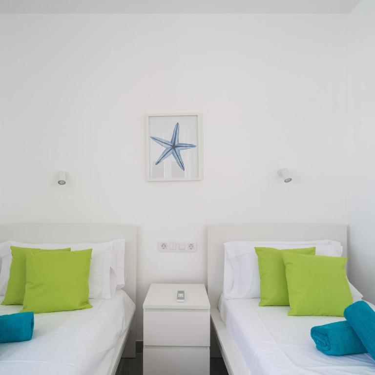 Sunnset House - refurbished 2026 - Two-Bedroom House - 19