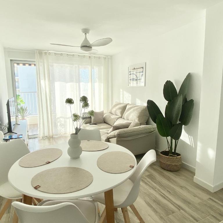Beach Apartment - One-Bedroom Apartment - 10