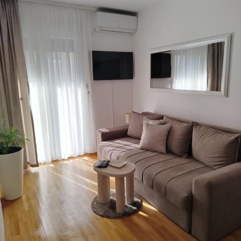 Oaza - One-Bedroom Apartment - 5