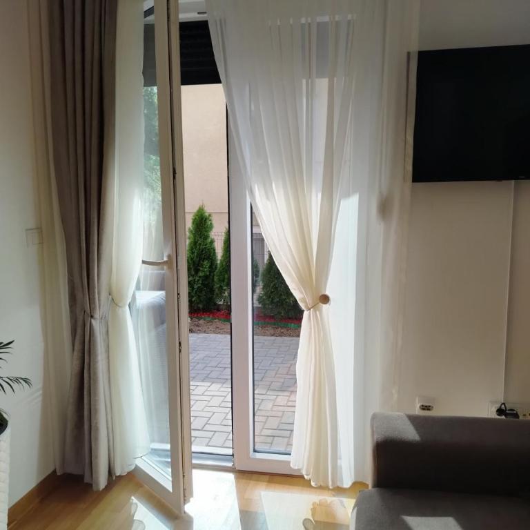 Oaza - One-Bedroom Apartment - 3