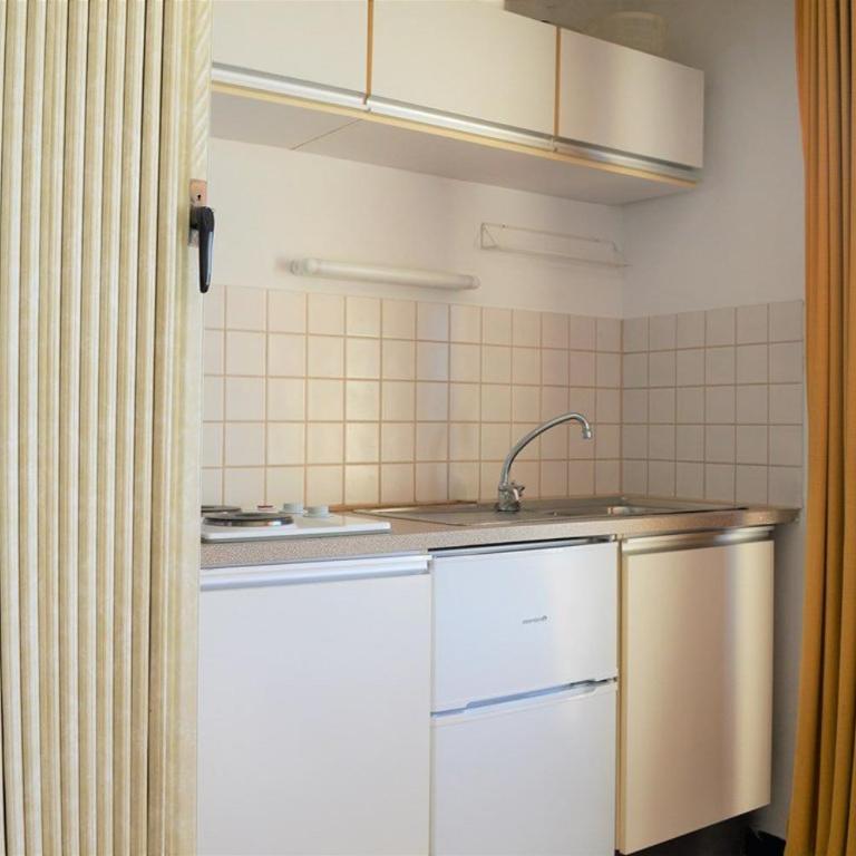 CE110-007 Appartement Studio 2 couchages CAVALIERE - Standard Apartment - 4