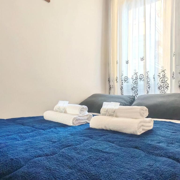 Brightful Apt with Balcony, AirC at Teano subway - Appartamento con 2 Camere da Letto - 13