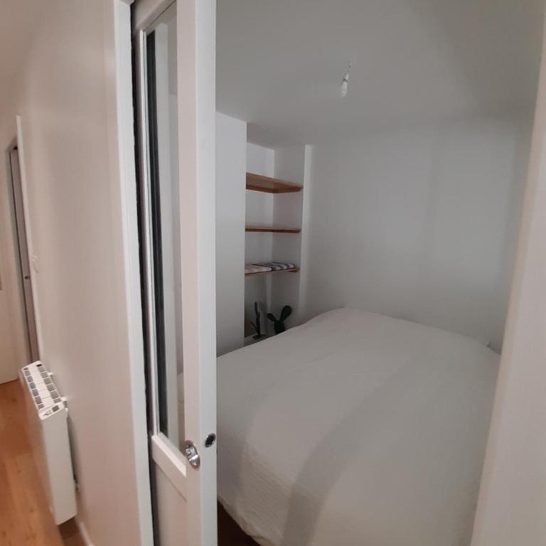 Beau T2 rénové - Terrasse - Résidence de Standing - au Calme - Apartment mit 1 Schlafzimmer - 5