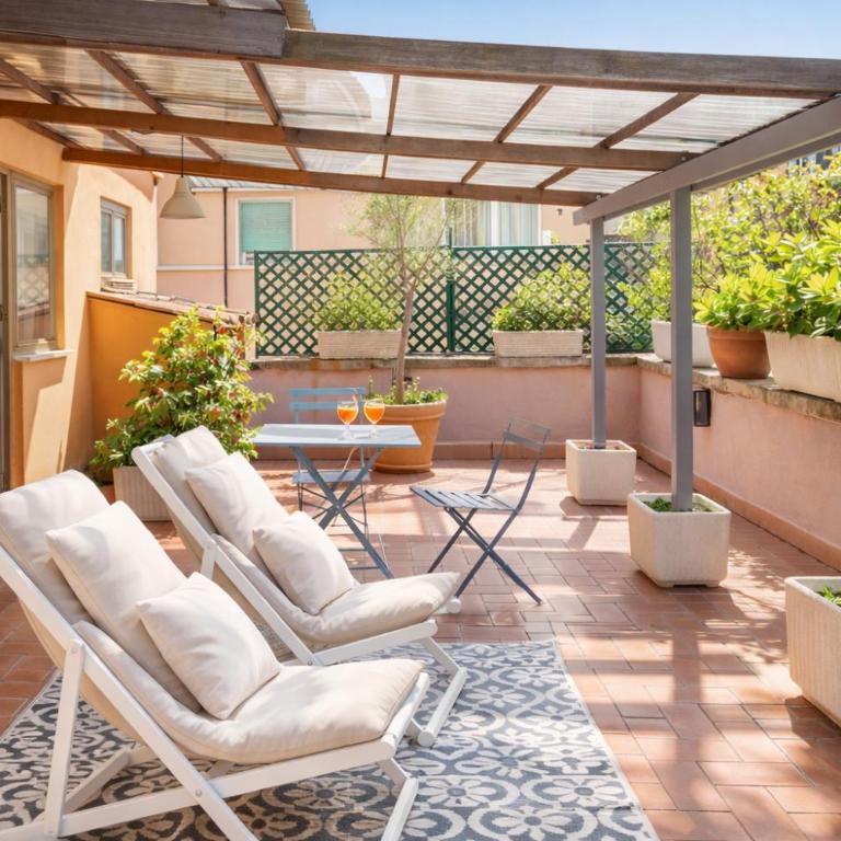 The Trastevere Rooftop Suite - Spa & Skyline View by RHR - Loft - 1