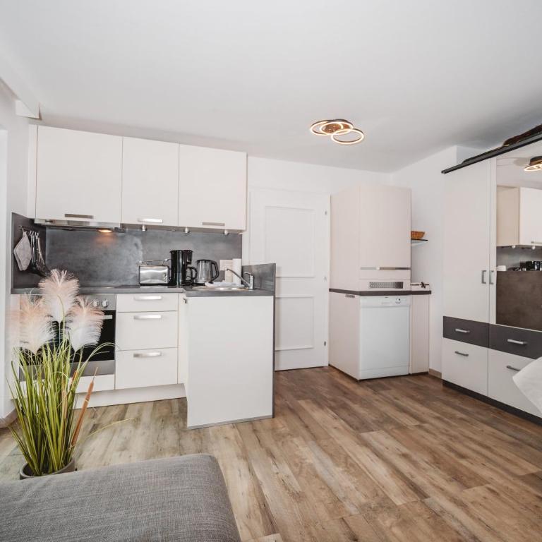 Appartement Haus Sonnenheim - Apartment mit 1 Schlafzimmer, Balkon und Seeblick - 8
