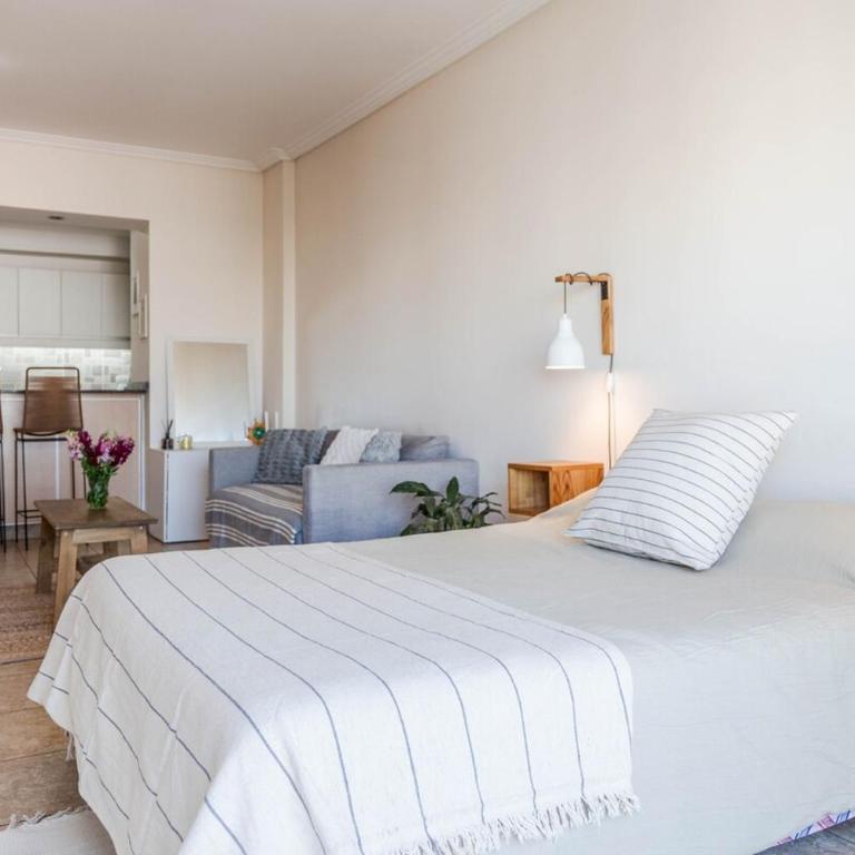 Depto en barrio residencial CABA - 2 personas con balcón y parrilla - Apartamento de 1 dormitorio - 9