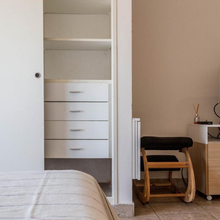 Depto en barrio residencial CABA - 2 personas con balcón y parrilla - Apartamento de 1 dormitorio - 32