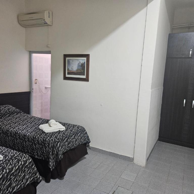 Hotel Avenida - Standard Triple Room - 2