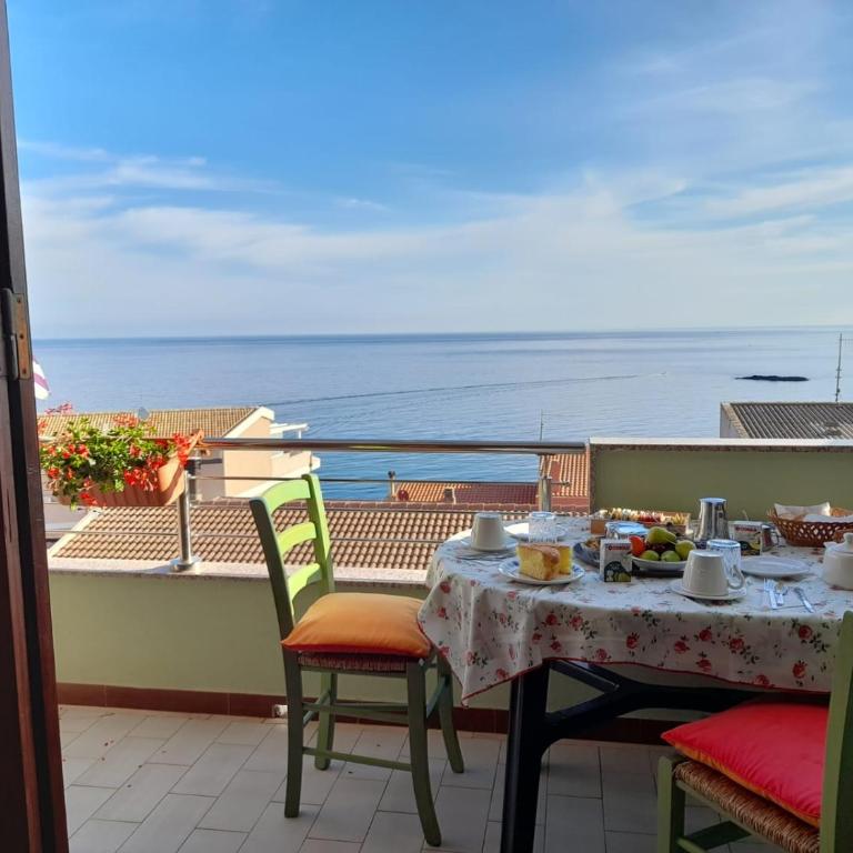 Brezza Marina & L'oasi Blu - Casa con 2 Camere da Letto - 2