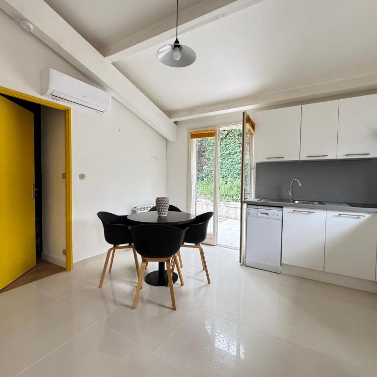 VILLA "Eglantine" - One-Bedroom House - 2