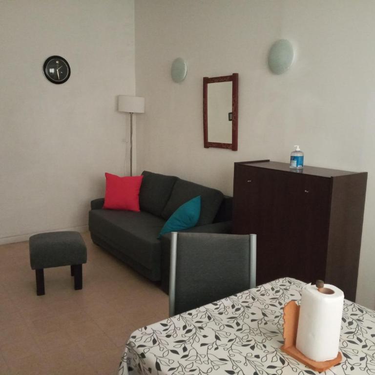 1 AMBIENTE PLENO CENTRO - CASINO - Apartamento de 1 dormitorio - 2