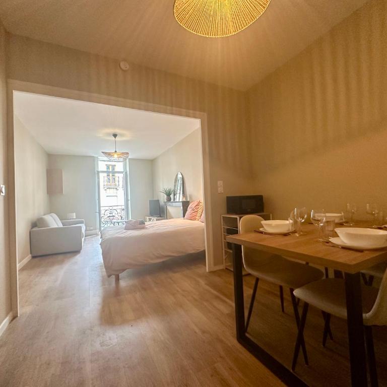 Rousseau Central, climatisé, entièrement rénové - Apartamento - 53