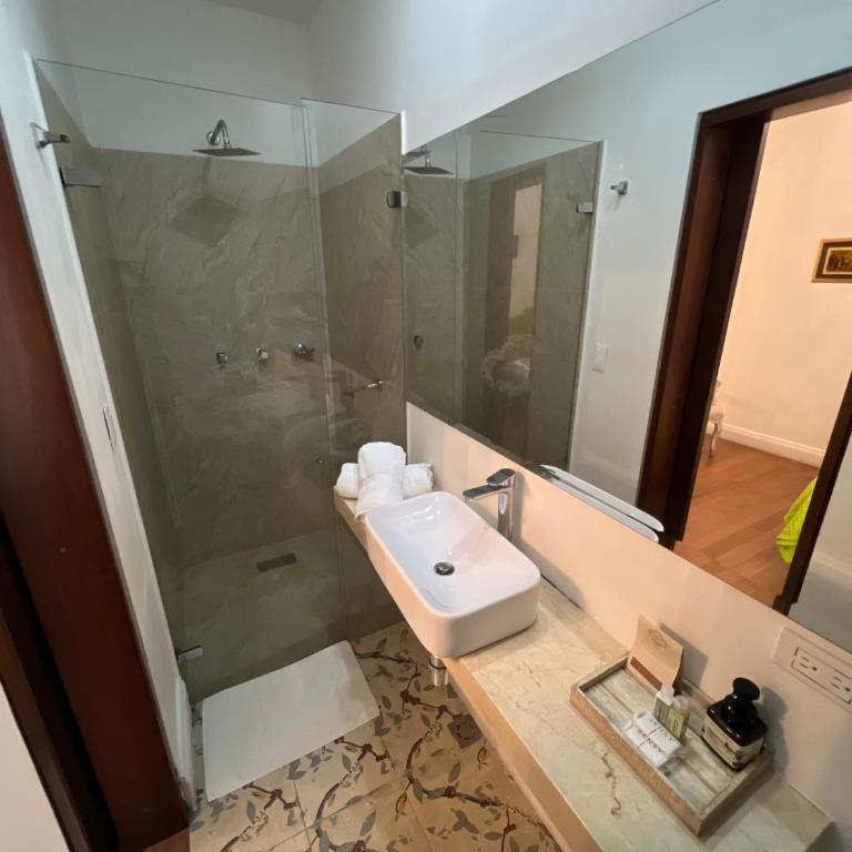 Leclerc Hotel Boutique Cali Granada - Habitación Individual Deluxe - 5