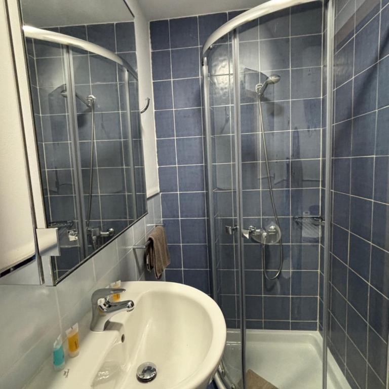 Apartamentos Rosamar - One-Bedroom Apartment with Balcony - 4