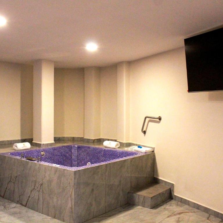 Hotel Olimpica Boutique - King Room with Spa Bath - 1