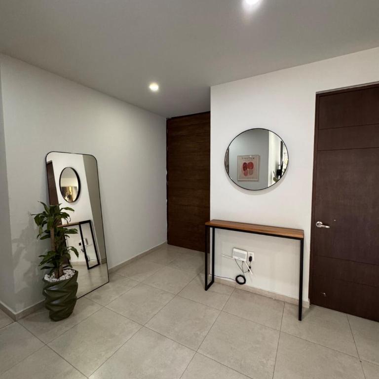 3 Bedrooms GDL Expo & Plaza del Sol Parking - Apartment - 7