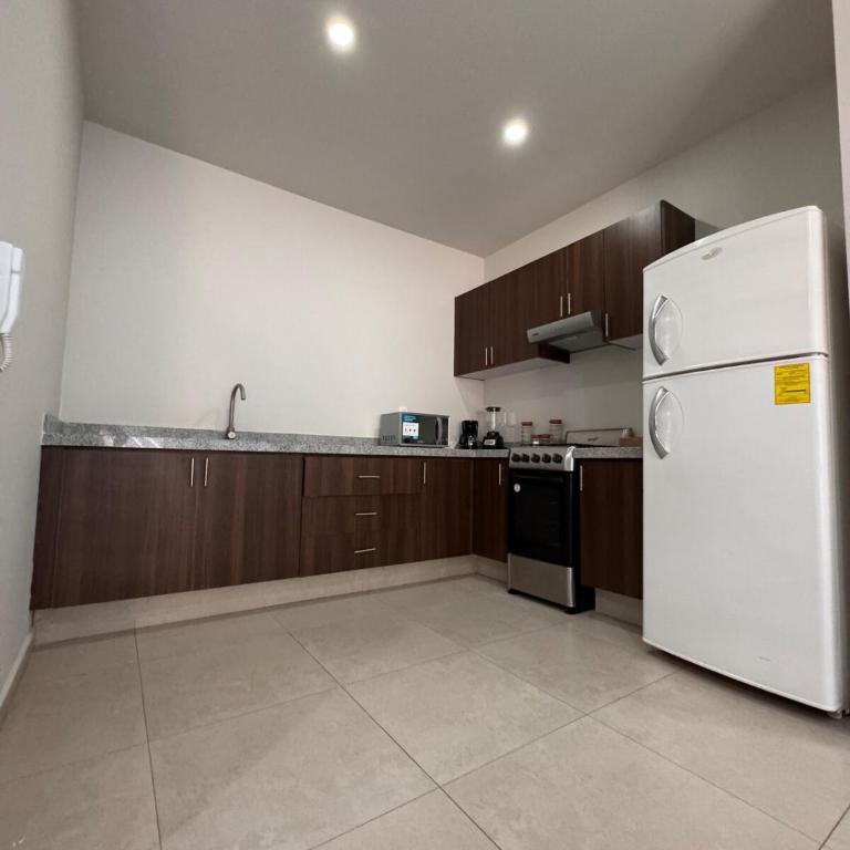 3 Bedrooms GDL Expo & Plaza del Sol Parking - Apartment - 11