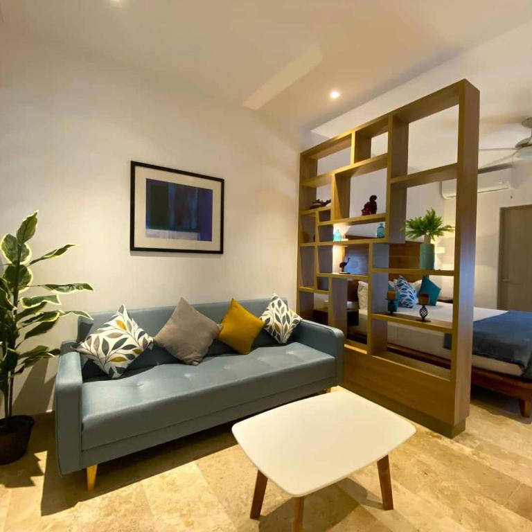 Seaview Roof Pool, Tub, Hammocks, Steps to 5th - Single Room - 4