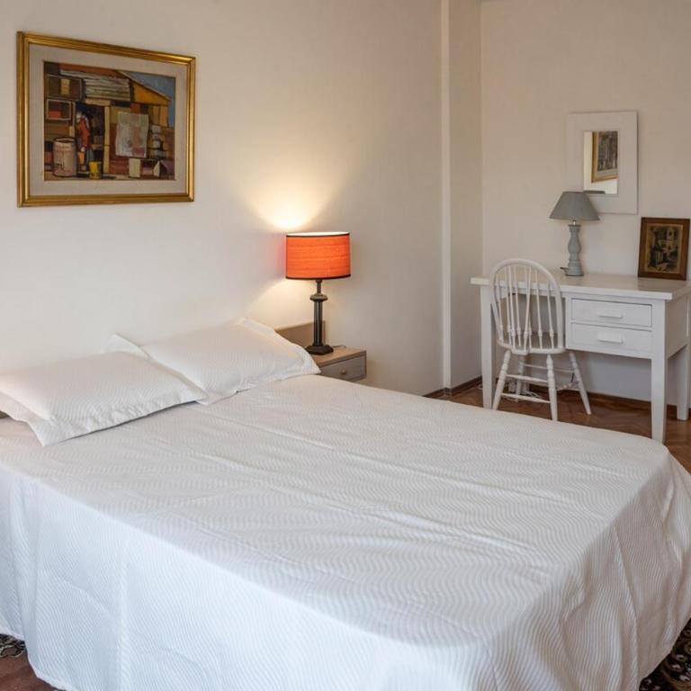 Amplio y cómodo en peatonal - Two-Bedroom Apartment - 3
