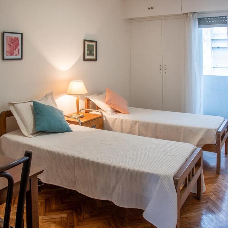 Amplio y cómodo en peatonal - Two-Bedroom Apartment - 8