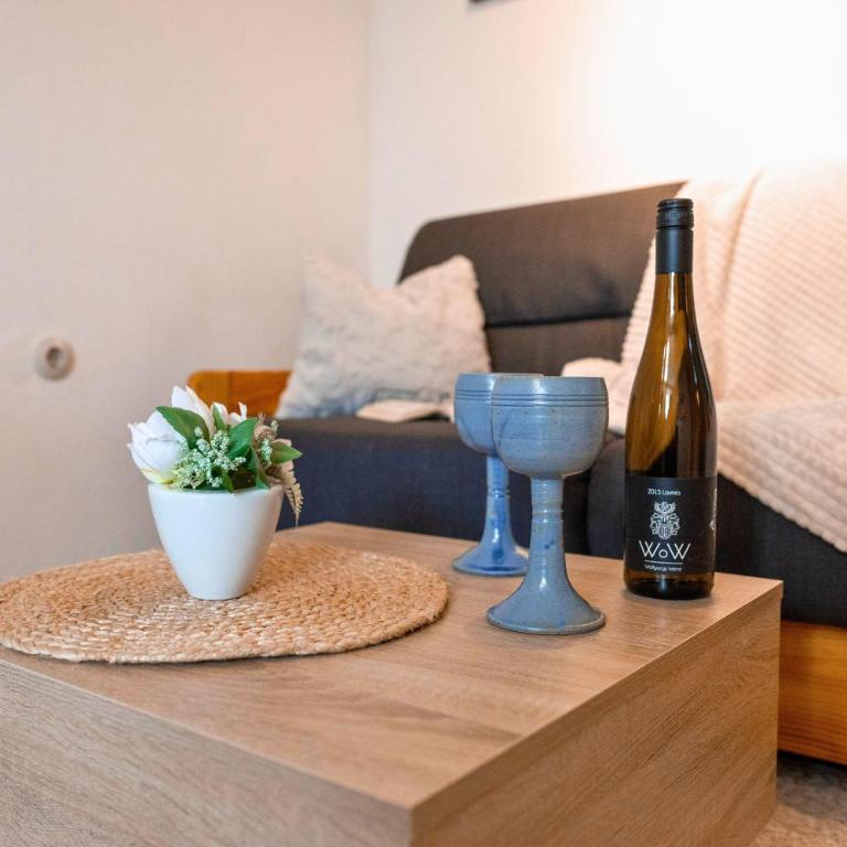 Haus Hindelang - 2 FeWos mit Zugspitzblick, inkl Königscard, gratis Parken & WLAN, Self Check-In, 5 Minuten ins Zentrum - Apartment mit Terrasse - 15