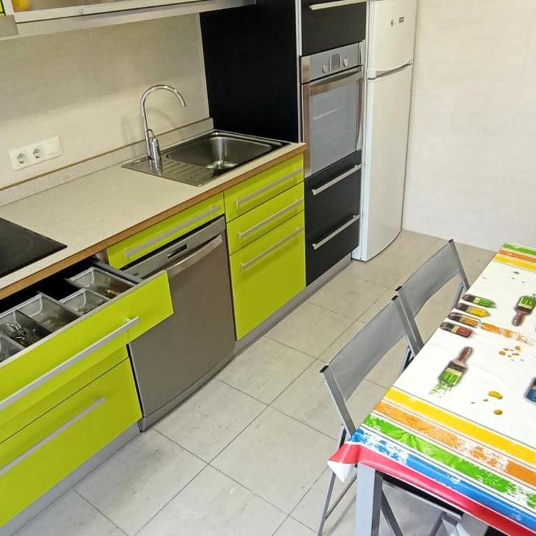 EnFOZ Duplex con Encanto - Three-Bedroom Apartment - 14