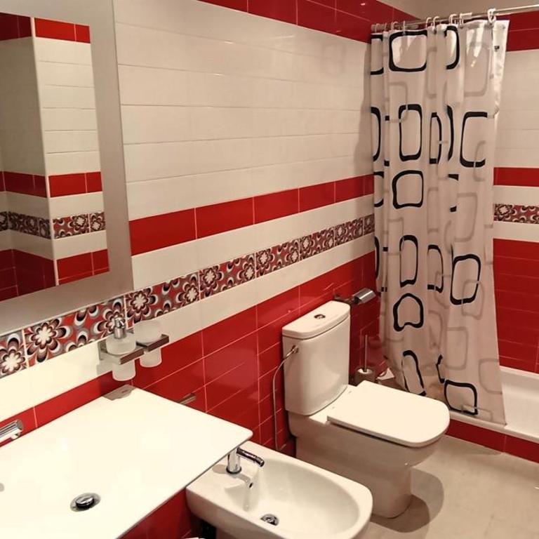 EnFOZ Duplex con Encanto - Three-Bedroom Apartment - 15