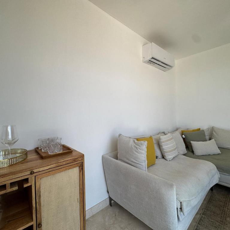 Perfect for couples, Nice Big Balcony, Very Relax - Single Room - 5