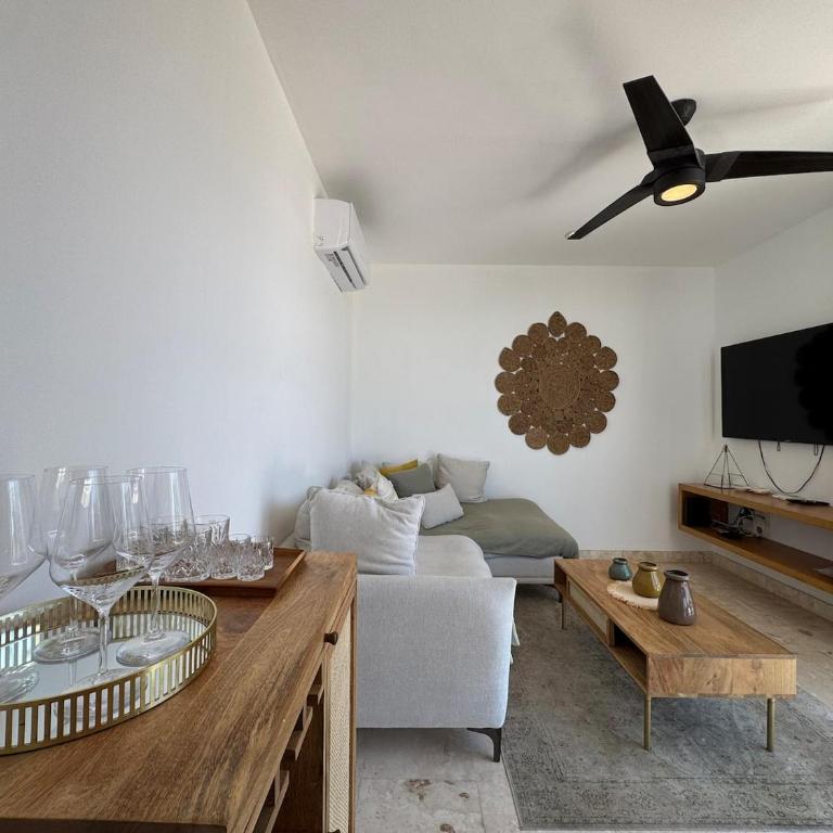 Perfect for couples, Nice Big Balcony, Very Relax - Single Room - 16