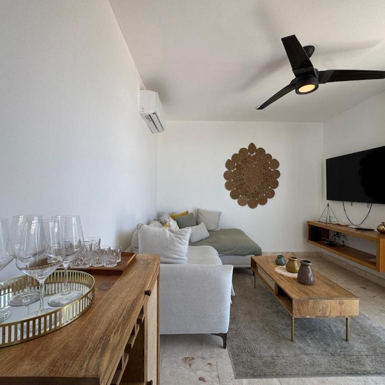 Perfect for couples, Nice Big Balcony, Very Relax - Single Room - 15