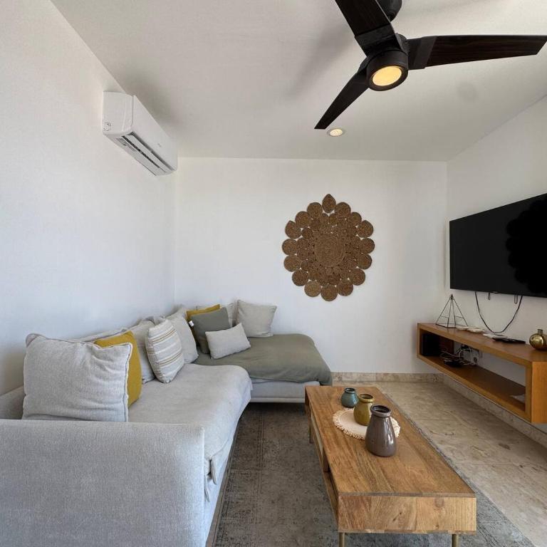 Perfect for couples, Nice Big Balcony, Very Relax - Single Room - 14
