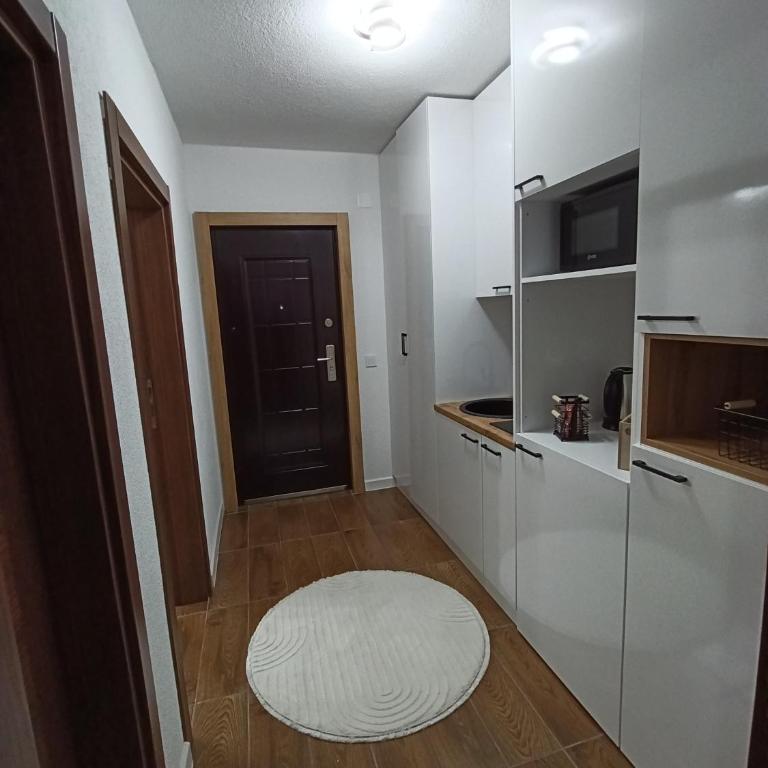 H&H Apartments - Apartman - 1