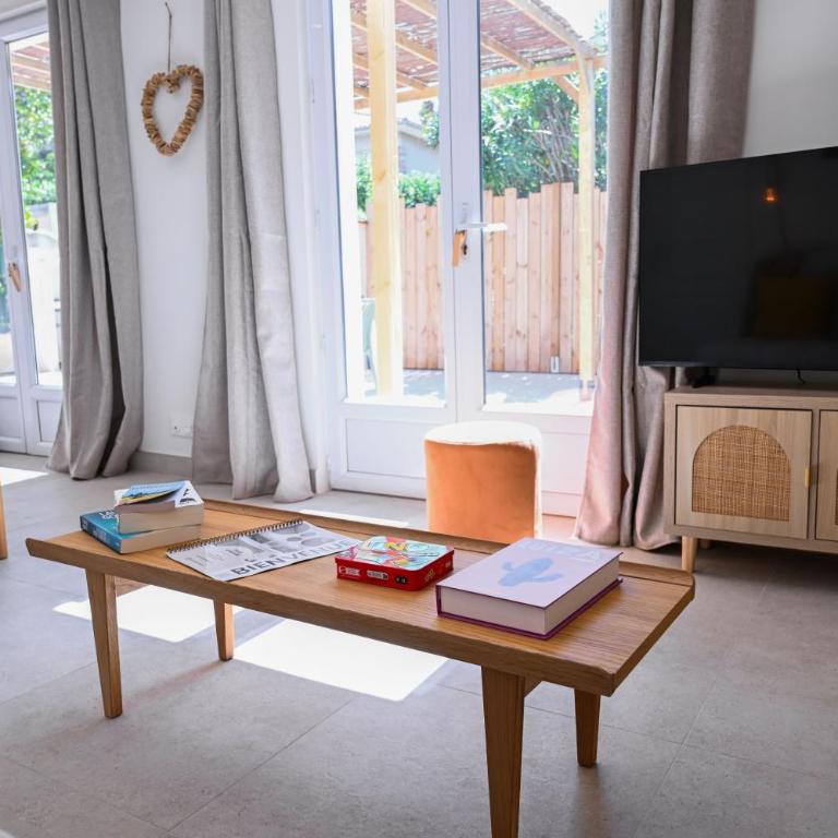 VILLA RIVA, terrasse plein sud, plage à pied, 4 à 6 personnes - Appartamento con 2 Camere da Letto - 21