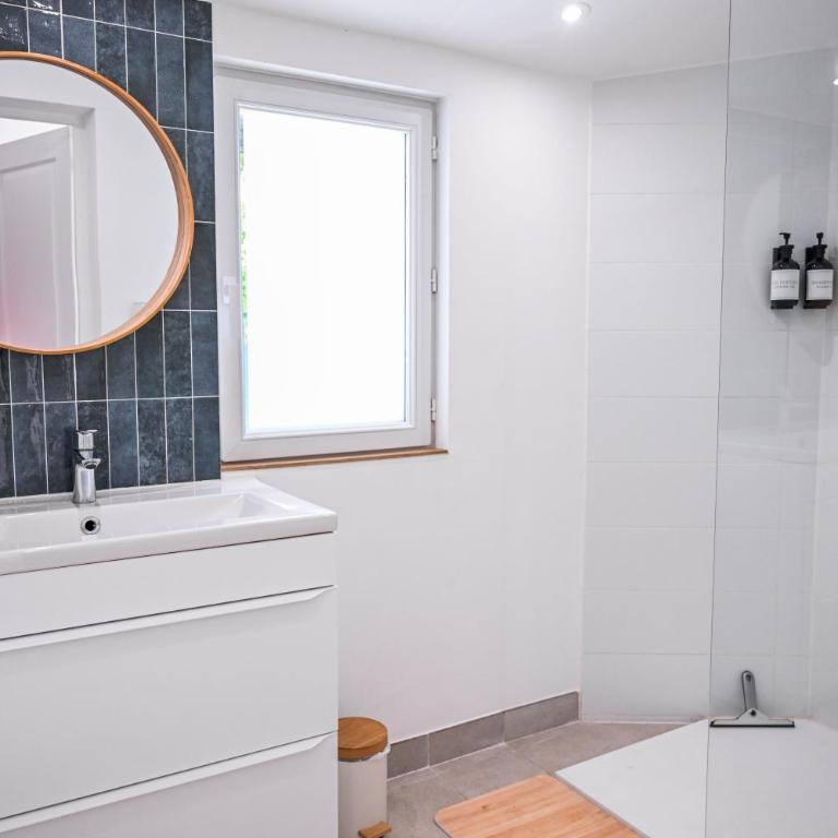 VILLA RIVA, terrasse plein sud, plage à pied, 4 à 6 personnes - Appartamento con 2 Camere da Letto - 42