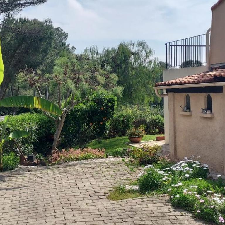 Jolie maison hauteur d'Antibes - Two-Bedroom House - 11