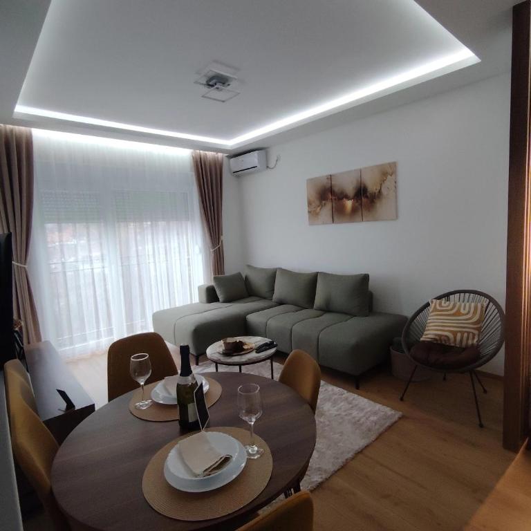 Lux Veritas Near Center FREE PARKING Special April Offer - Apartman sa 1 Spavaćom Sobom - 1