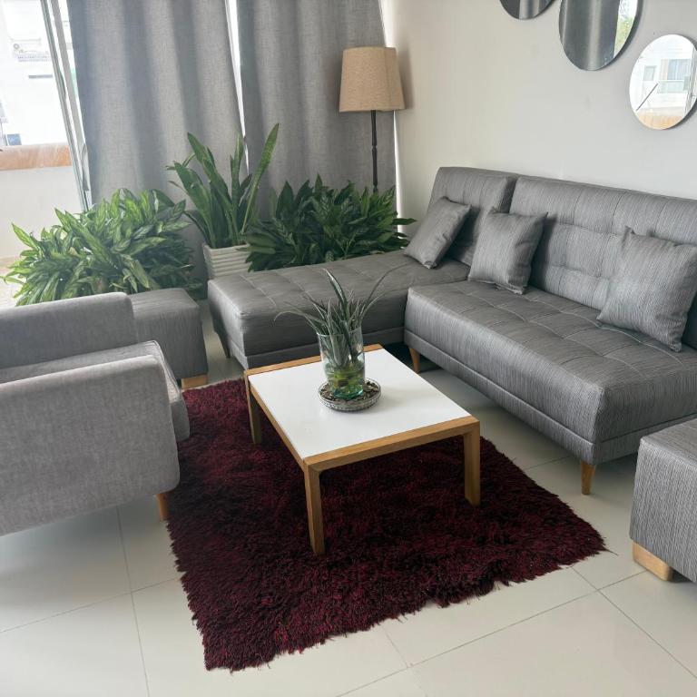 Lindos apartamentos - Three-Bedroom Apartment - 4