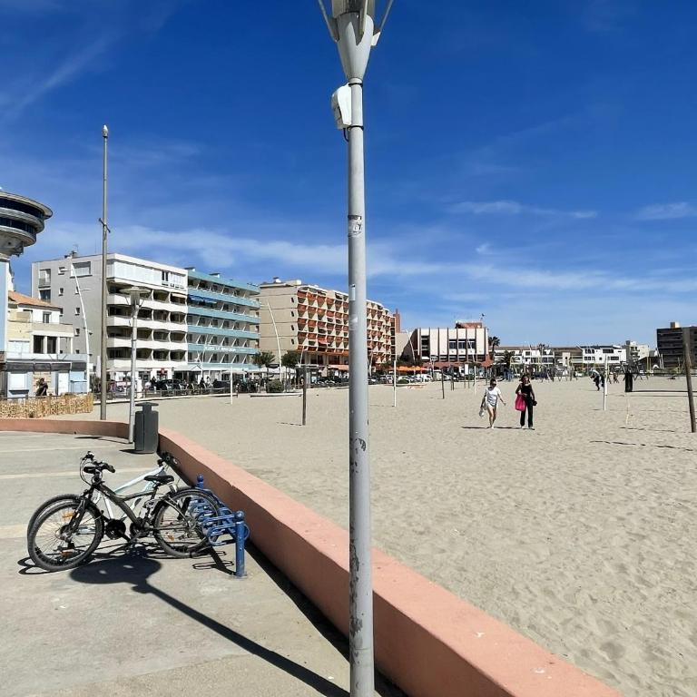 Ideal couples et familles T3 RDC cosy clim 2 chbres 2min plage - Appartement 2 Chambres - 6