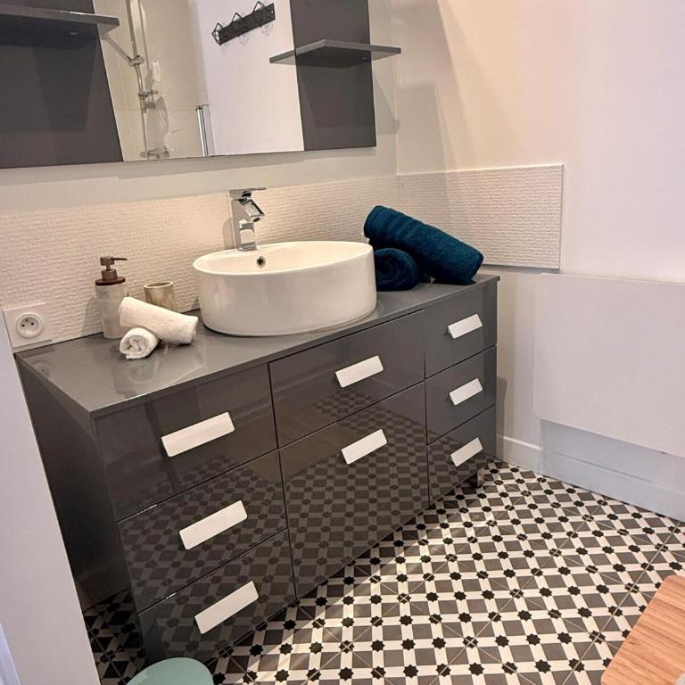 La petite pepite coeur Béziers by GC - Clim - Wifi - Appartamento Deluxe con 2 Camere da Letto - 6
