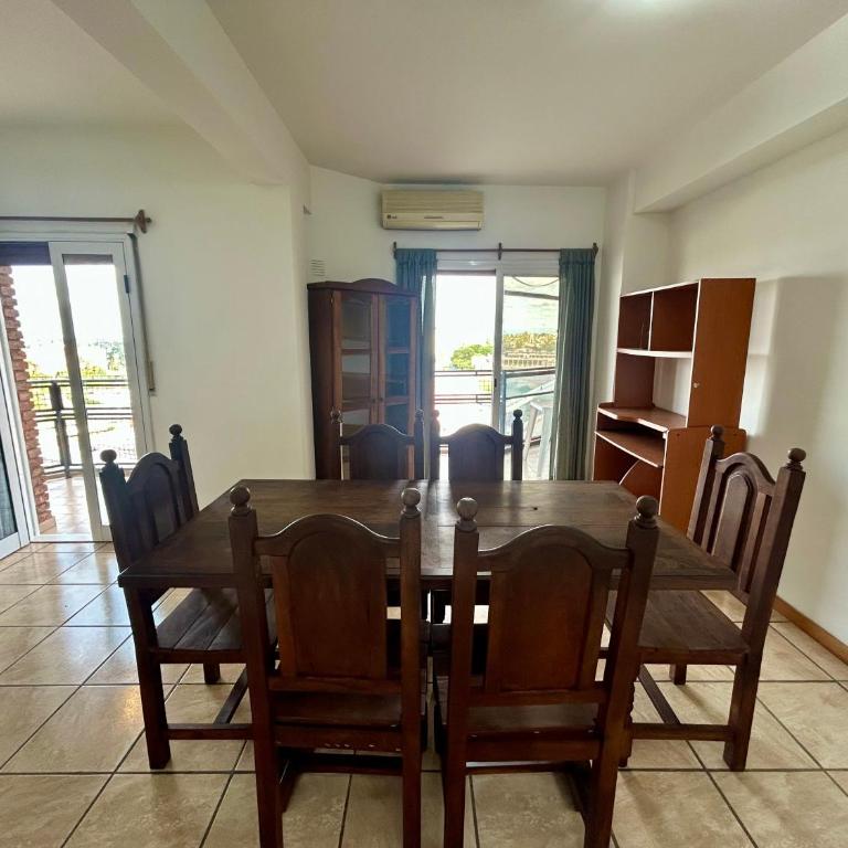 Comodo Depto en Av Poeta Lugones en Nva Cba - Apartamento de 1 dormitorio con balcón - 9