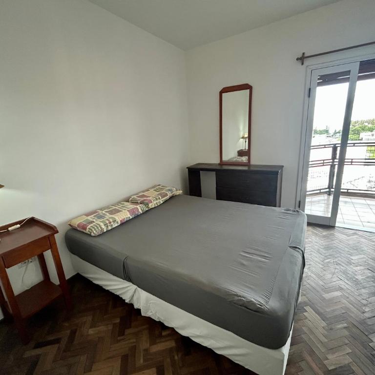 Comodo Depto en Av Poeta Lugones en Nva Cba - Apartamento de 1 dormitorio con balcón - 14